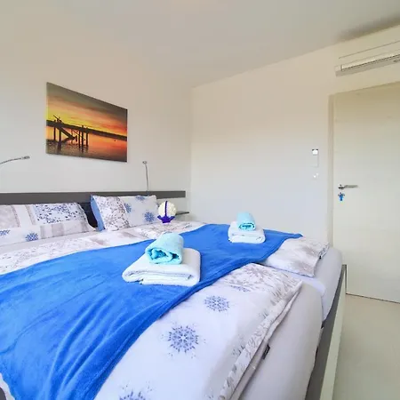 Apartment Helines***** *