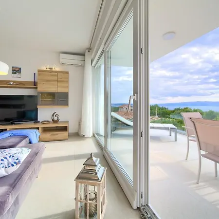 Helines***** Apartment *