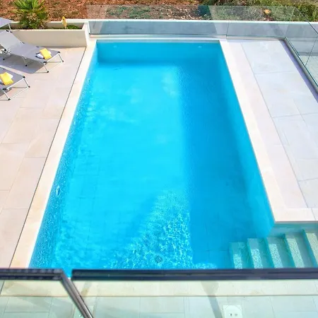 Apartment Helines***** *