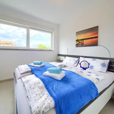 Helines***** Apartment *